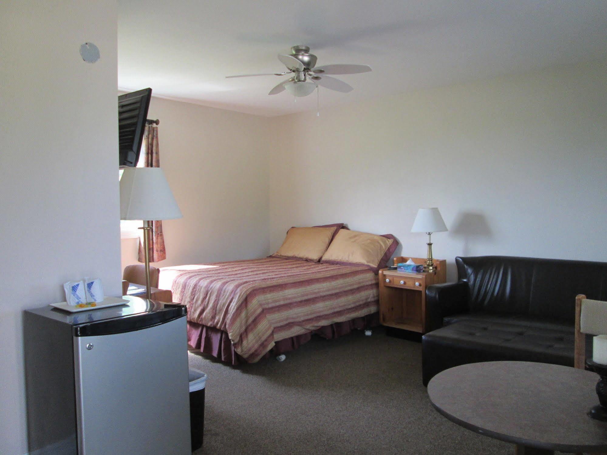 Scenic Motel Moncton Exterior foto